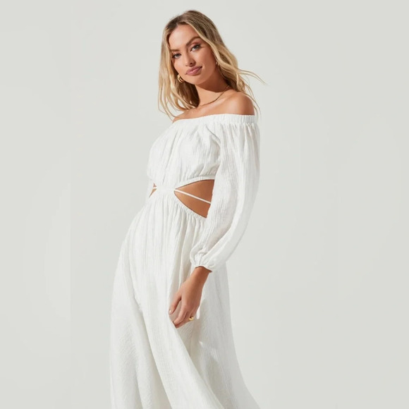 Revolve ASTR White Off the Shoulder Cassian Dress NWT - Picture 3 of 8